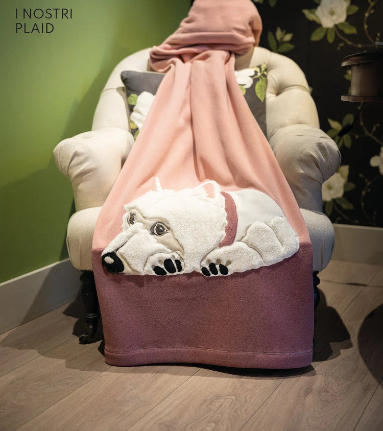 plaid rosa con cane